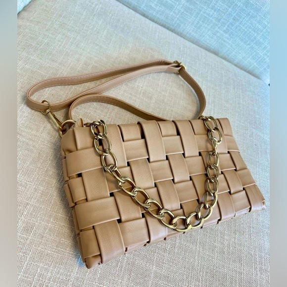VEGAN LEATHER WOVEN WEAVED CROSSBODY SHOULDER BAG NWT - Picture 1 of 4